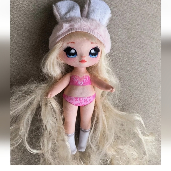 Na Na Na Surprise Doll MGA Entertainment Blonde Hair W/Pink Bunny Hat - Picture 2 of 5
